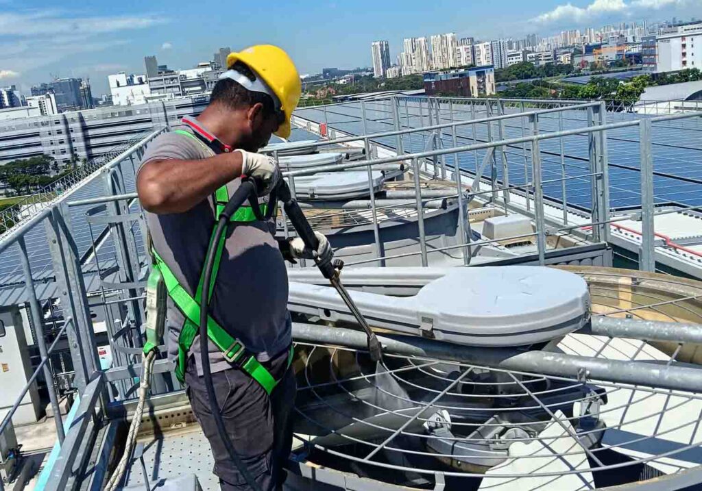 6 Ways to Prevent Heat Stress in the Workplace